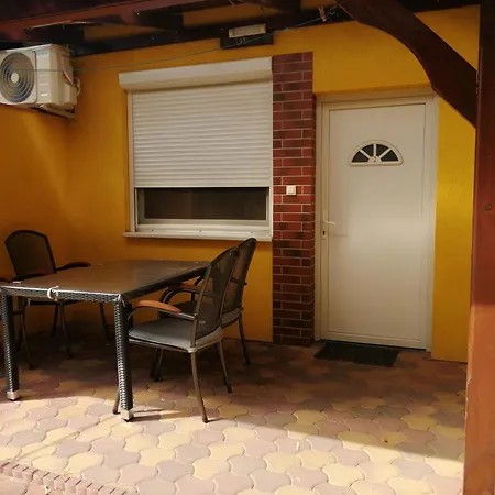 4 Barat Apartman Morahalom Exterior photo